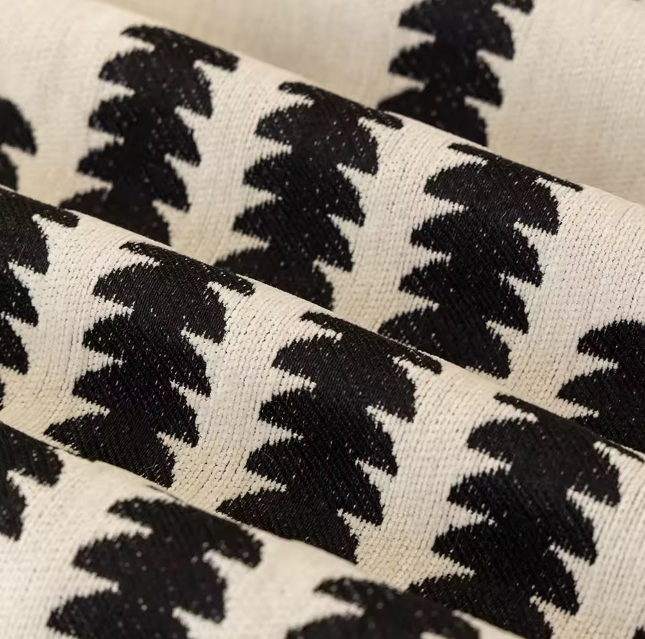 Nordic Chenille Sofa Throw Blanket with Tassels