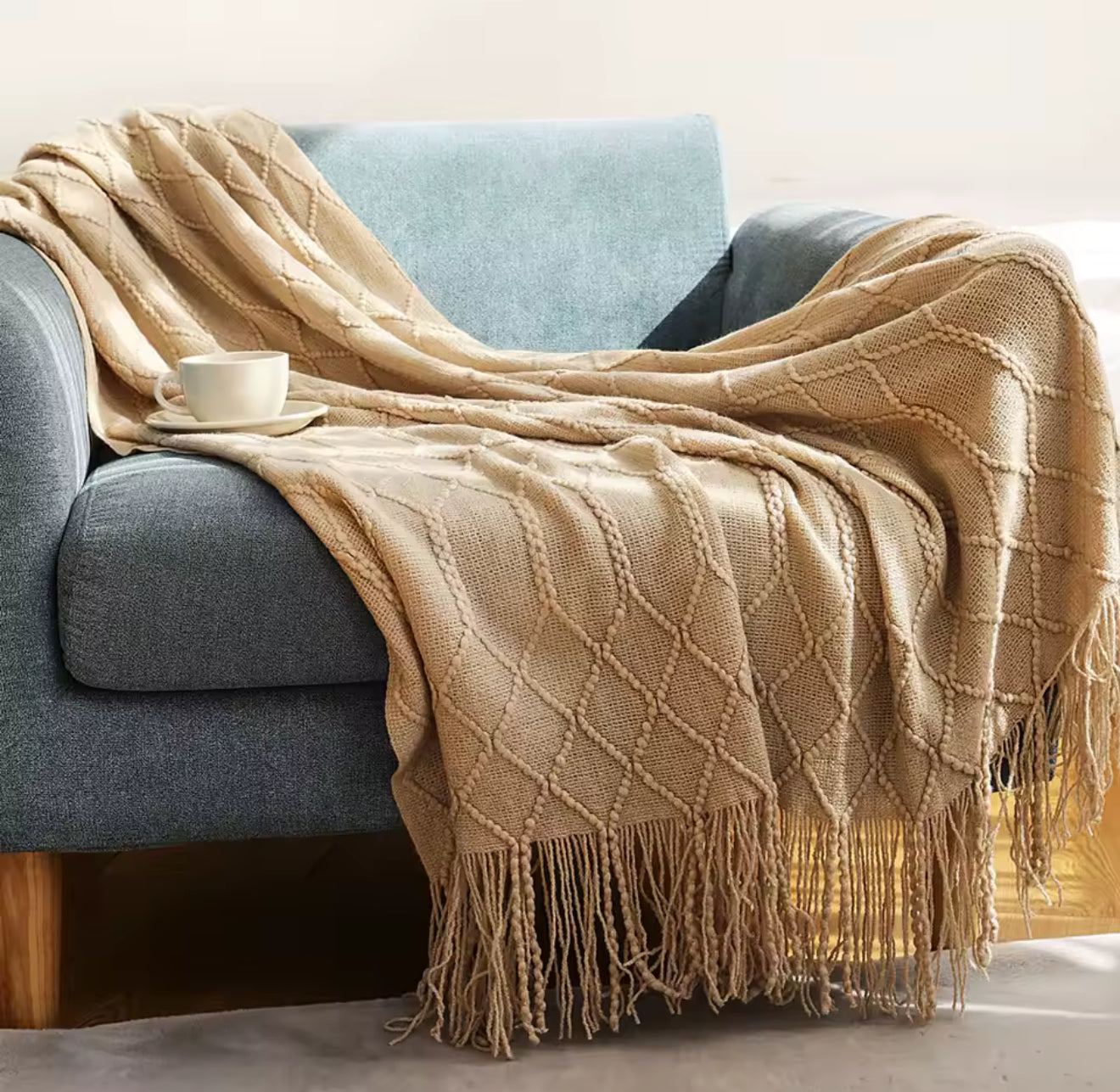 Luxury Vintage Knitted Throw Blanket with Tassel