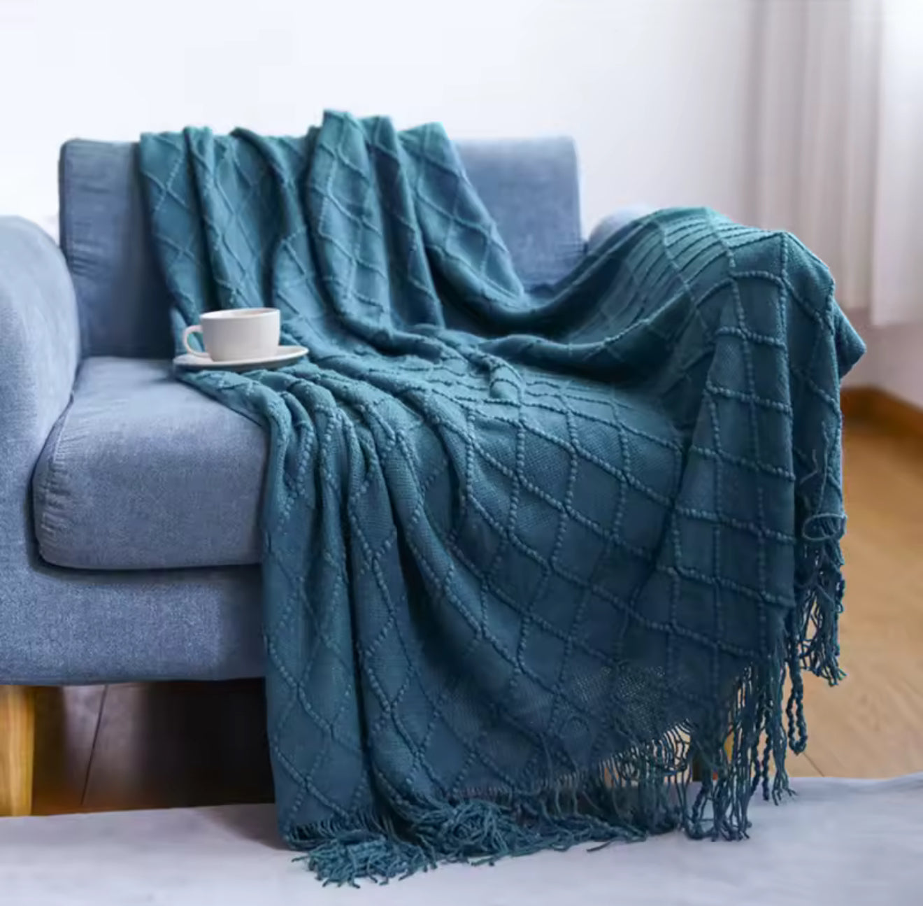 Luxury Vintage Knitted Throw Blanket with Tassel