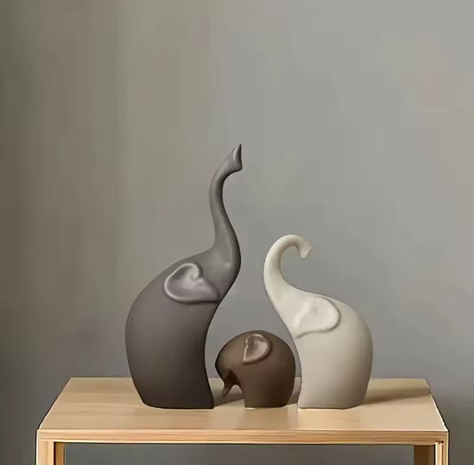 Nordic Elephant Family Sculpture Set